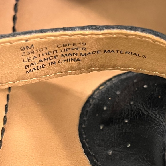 b.o.c. Rina Platform Wedge Clogs - Picture 12 of 12